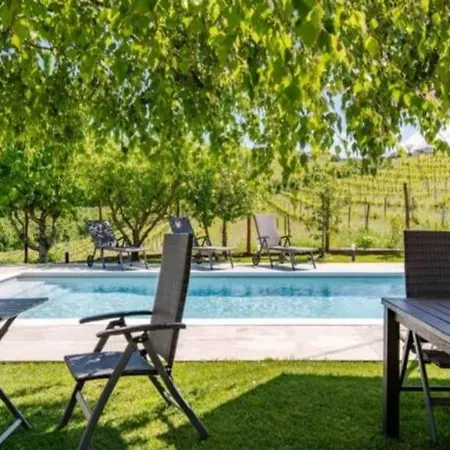 Gallina Guest house